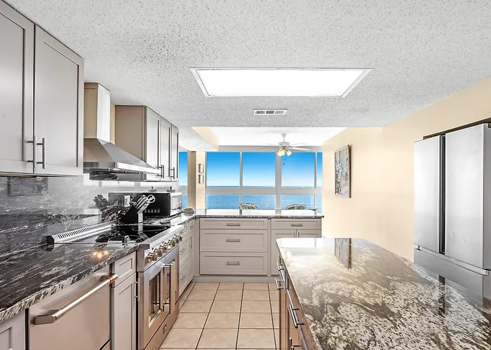 Edgewater West 102