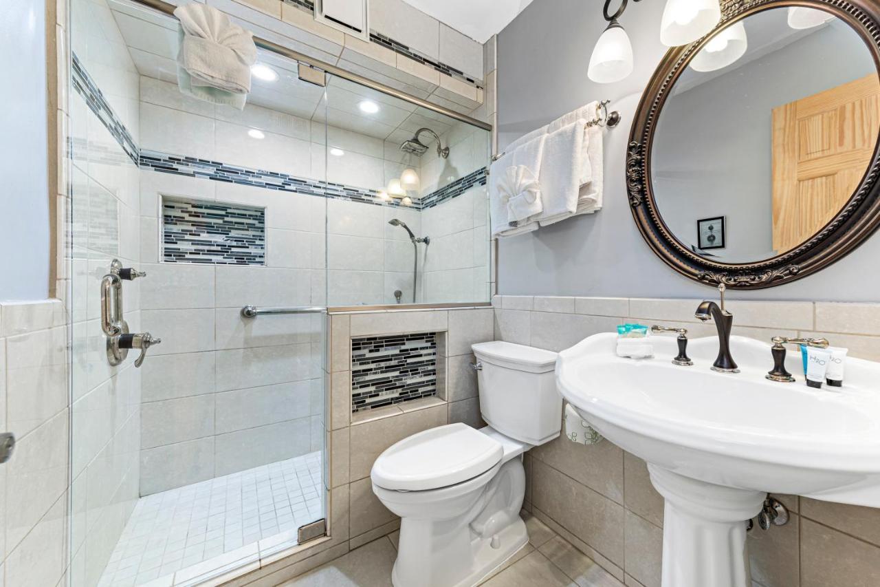 Edgewater West 102